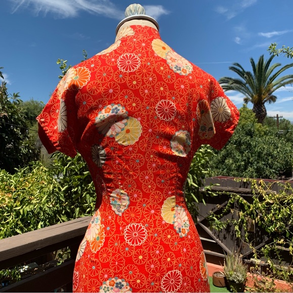 Stunning VINTAGE Cheongsam Qipao Red Multicolored Floral Retro Midi Dress - Picture 10 of 11